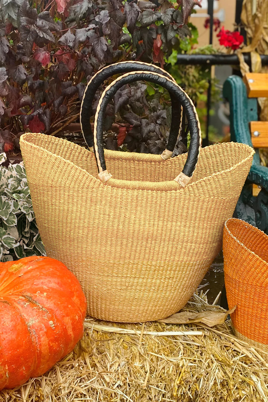 Bolga Wing Shopper - Natural with Two-Tone Handle